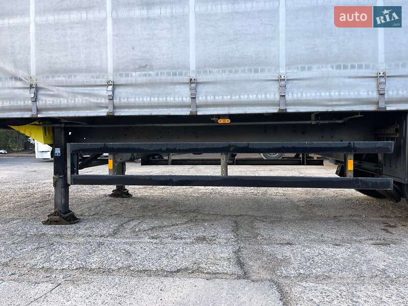Тентований борт (штора) - напівпричіп Schmitz Cargobull SCS 24/L 2012 в Тернополі