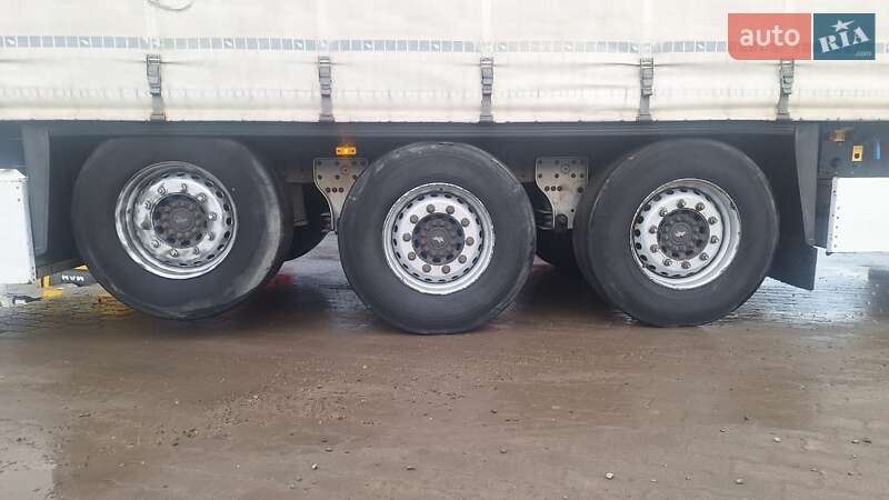 Тентований борт (штора) - напівпричіп Schmitz Cargobull SCS 24/L 2015 в Калуші