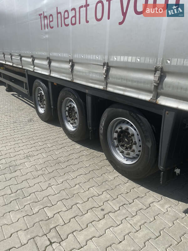 Тентований борт (штора) - напівпричіп Schmitz Cargobull SCS 2017 в Львові