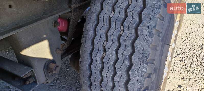 Тентований борт (штора) - напівпричіп Schmitz Cargobull SCS 2013 в Львові