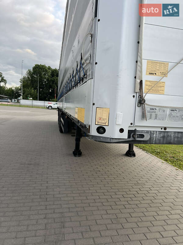 Тентований борт (штора) - напівпричіп Schmitz Cargobull SCS 2010 в Вінниці