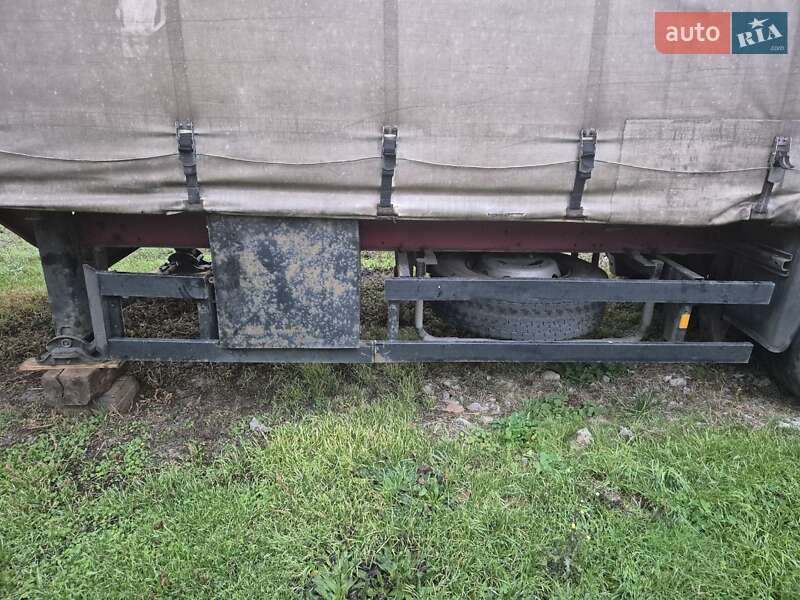 Тентований борт (штора) - напівпричіп Schmitz Cargobull SCS 2005 в Павлограді