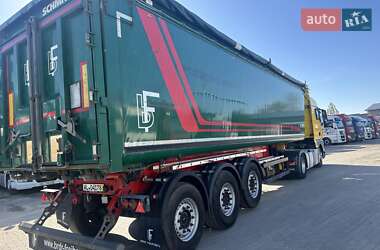 Самоскид напівпричіп Schmitz Cargobull SGF S3 2015 в 