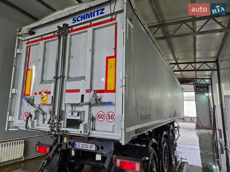 Зерновоз - напівпричіп Schmitz Cargobull SGF S3 2015 в Чернівцях фото 2 Зерновоз - напівпричіп Schmitz Cargobull SGF S3 2015 в Чернівцях