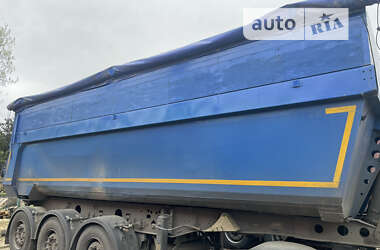 Самоскид напівпричіп Schmitz Cargobull SKI 2012 в Луцьку