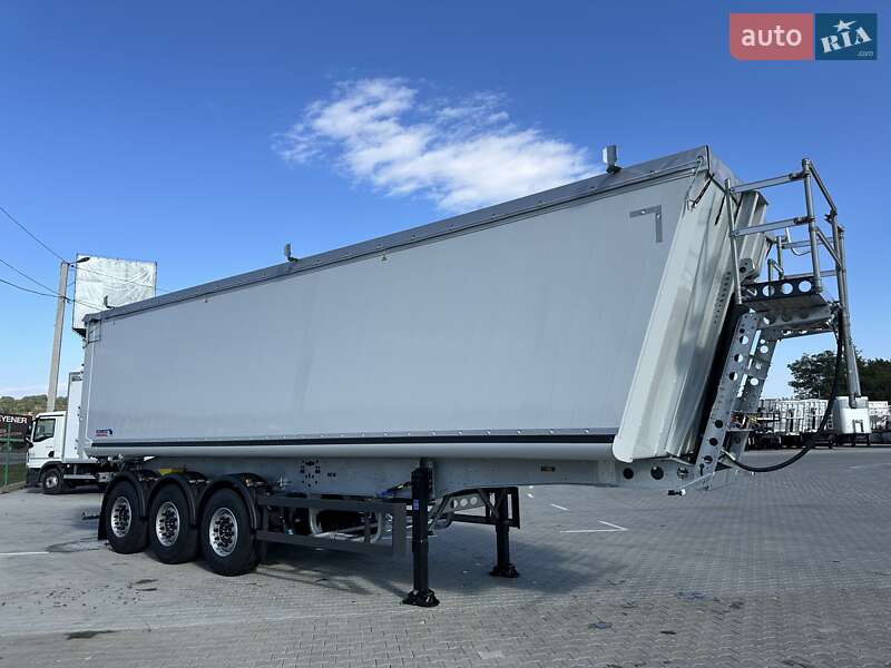 Самоскид напівпричіп Schmitz Cargobull SKI 2024 в Чернівцях