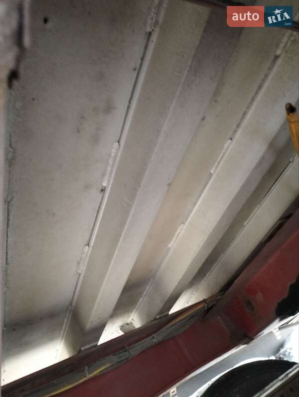 Зерновоз - полуприцеп Schmitz Cargobull SKI 2004 в Тернополе