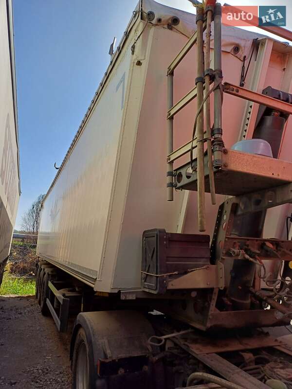 Самоскид напівпричіп Schmitz Cargobull SKI 2013 в Запоріжжі