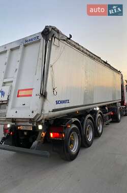 Самосвал полуприцеп Schmitz Cargobull SKI 2005 в 