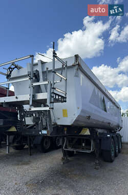 Самосвал полуприцеп Schmitz Cargobull SKI 2012 в Виннице