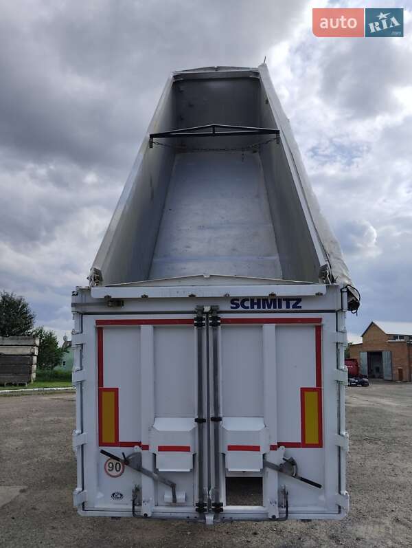 Самосвал полуприцеп Schmitz Cargobull SKI 2012 в Шептицькому