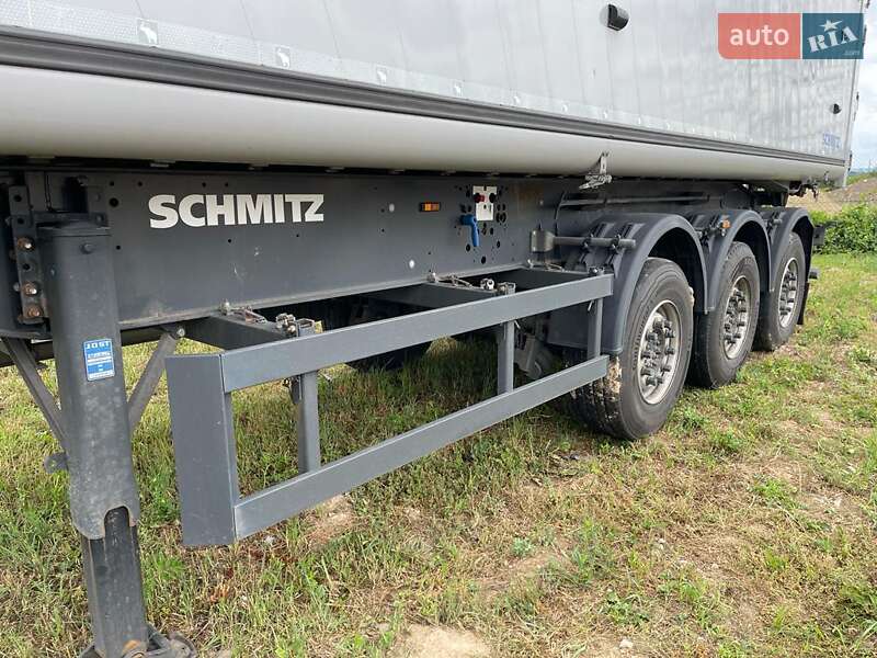 Самоскид причіп Schmitz Cargobull SKI 2017 в Дніпрі