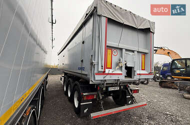 Самоскид напівпричіп Schmitz Cargobull SKI 2010 в Києві