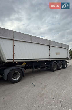 Самосвал полуприцеп Schmitz Cargobull SKI 2007 в Днепре