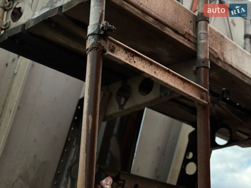 Самоскид напівпричіп Schmitz Cargobull SKI 2008 в Києві