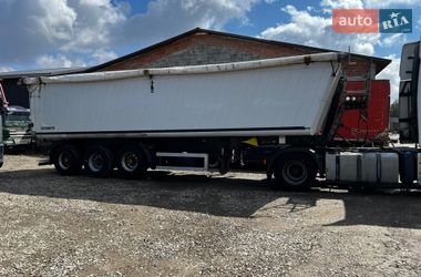 Самосвал полуприцеп Schmitz Cargobull SKI 2007 в Стрые