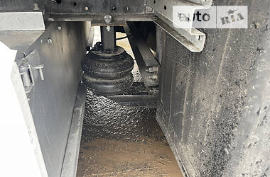 Тентованный борт (штора) - полуприцеп Schmitz Cargobull SKO 24 2013 в Радехове