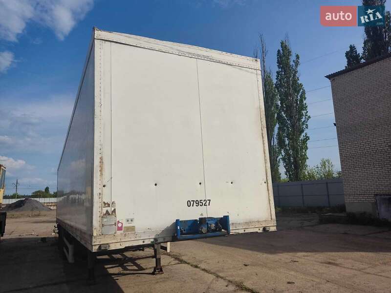 Изотермическая будка Schmitz Cargobull SKO 24 1996 в Краматорске