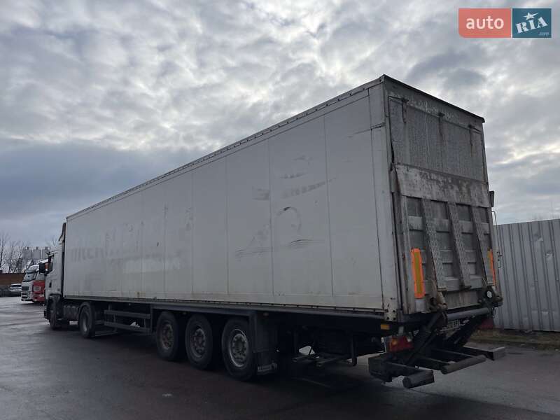 Ізотермічна будка Schmitz Cargobull SKO 24 2005 в Львові