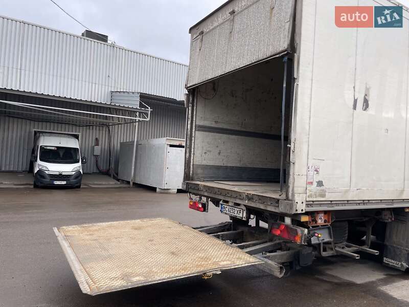 Ізотермічна будка Schmitz Cargobull SKO 24 2005 в Львові