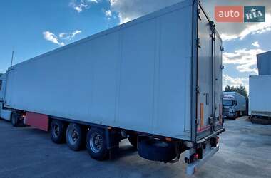 Рефрижератор напівпричіп Schmitz Cargobull SKO 24 2001 в 