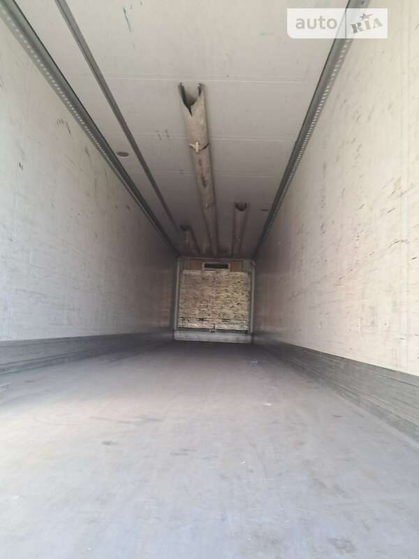 Рефрижератор полуприцеп Schmitz Cargobull SKO 24 2000 в Мукачево