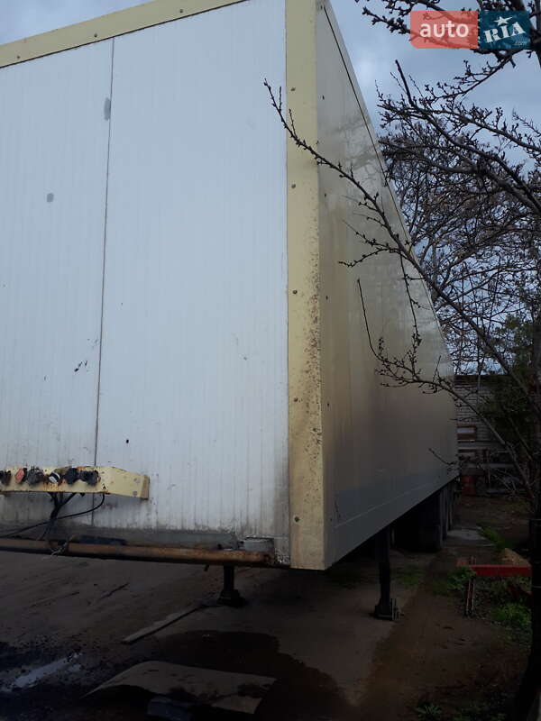 Ізотермічна будка Schmitz Cargobull SKO 24 1999 в Миколаєві