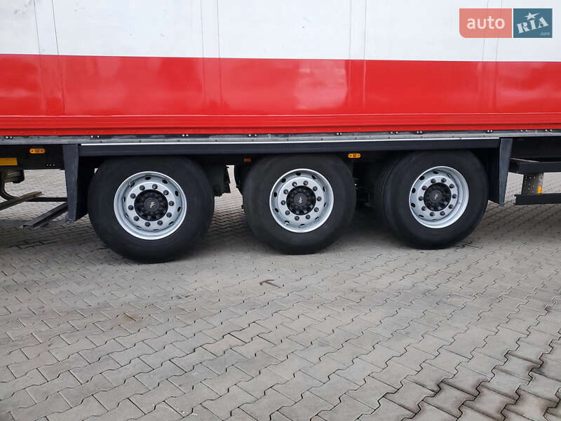 Изотермическая будка Schmitz Cargobull SKO 24 2013 в Ровно