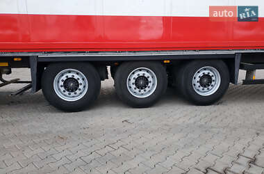 Изотермическая будка Schmitz Cargobull SKO 24 2013 в 