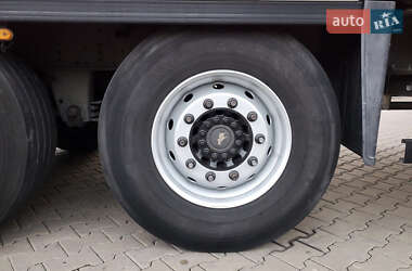 Изотермическая будка Schmitz Cargobull SKO 24 2013 в 