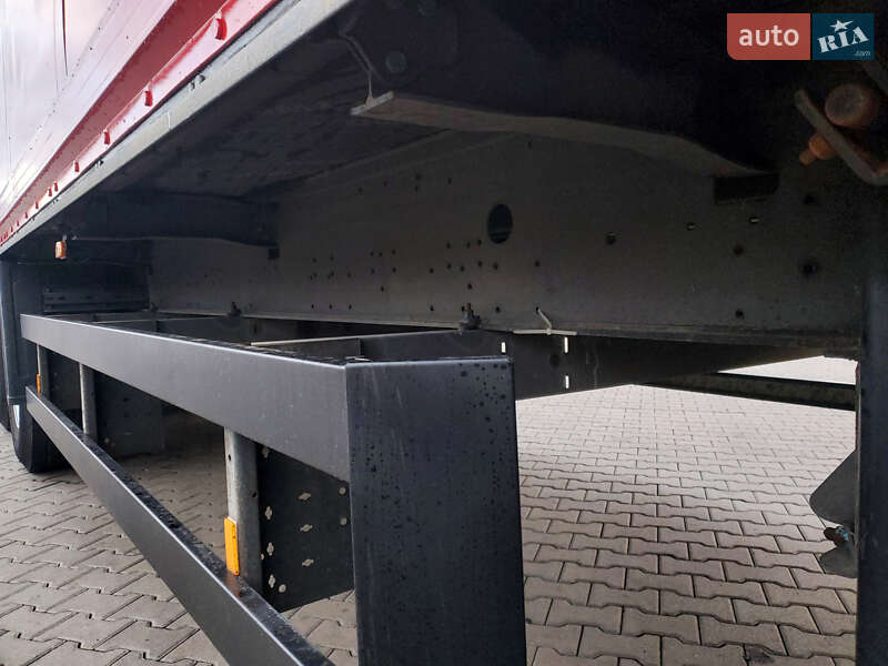 Изотермическая будка Schmitz Cargobull SKO 24 2013 в Ровно