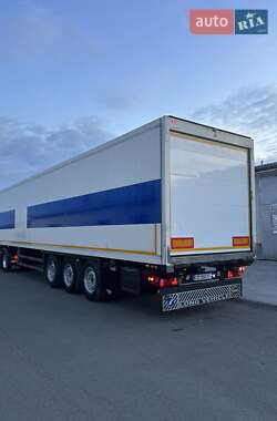 Рефрижератор напівпричіп Schmitz Cargobull SKO 24 2012 в Києві