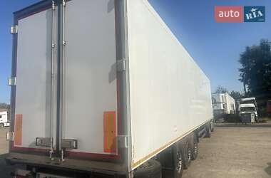 Рефрижератор полуприцеп Schmitz Cargobull SKO 24 2007 в 