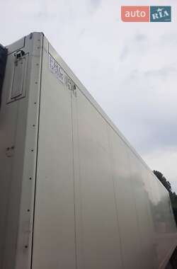 Рефрижератор напівпричіп Schmitz Cargobull SKO 24 2002 в 