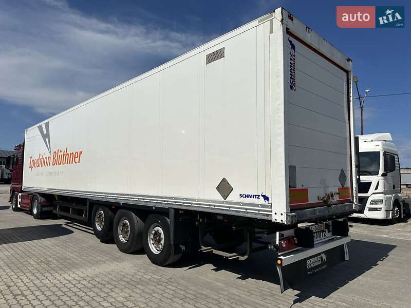 Изотермическая будка Schmitz Cargobull SKO 24 2013 в Калуше