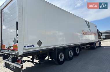 Изотермическая будка Schmitz Cargobull SKO 24 2013 в 