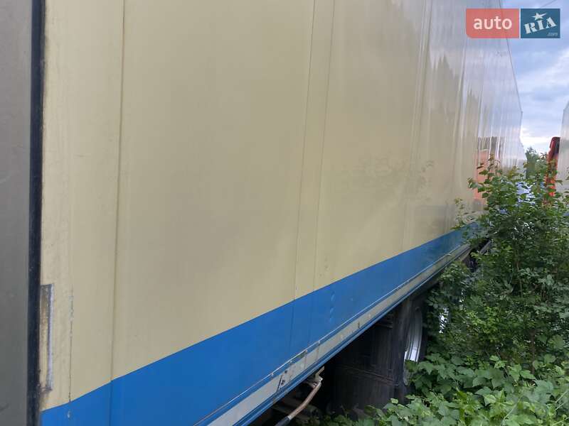Рефрижератор полуприцеп Schmitz Cargobull SKO 24 2011 в Черновцах