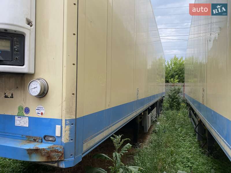 Рефрижератор полуприцеп Schmitz Cargobull SKO 24 2011 в Черновцах
