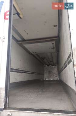 Рефрижератор полуприцеп Schmitz Cargobull SKO 24 2004 в 