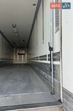 Рефрижератор полуприцеп Schmitz Cargobull SKO 24 2006 в 