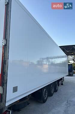 Рефрижератор полуприцеп Schmitz Cargobull SKO 24 2006 в 