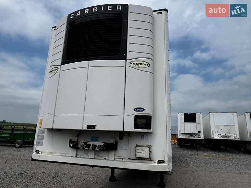Рефрижератор полуприцеп Schmitz Cargobull SKO 24 2012 в Черновцах