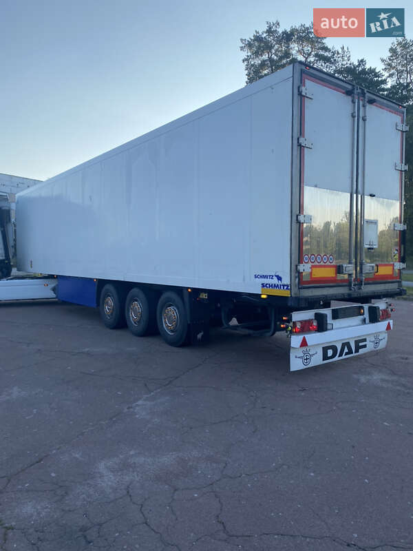 Рефрижератор полуприцеп Schmitz Cargobull SKO 24 2002 в Чернигове