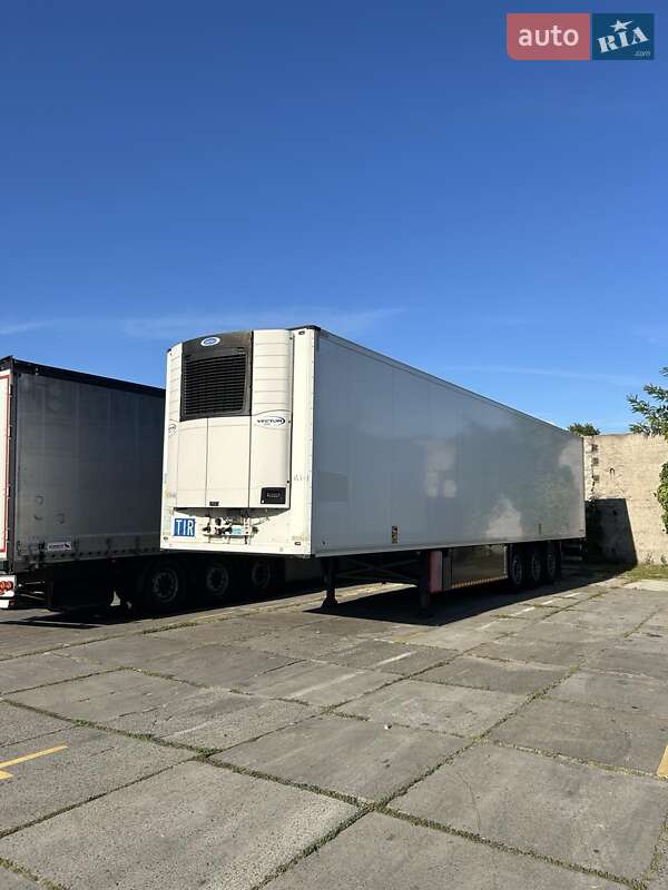 Рефрижератор полуприцеп Schmitz Cargobull SKO 24 2014 в Киеве