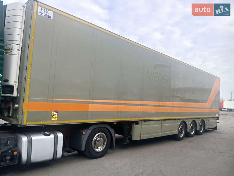 Рефрижератор полуприцеп Schmitz Cargobull SKO 24 2012 в Луцке