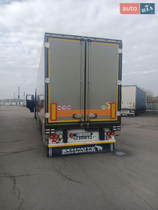 Рефрижератор полуприцеп Schmitz Cargobull SKO 24 2012 в Луцке