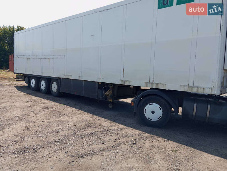 Рефрижератор напівпричіп Schmitz Cargobull SKO 24 1999 в Києві