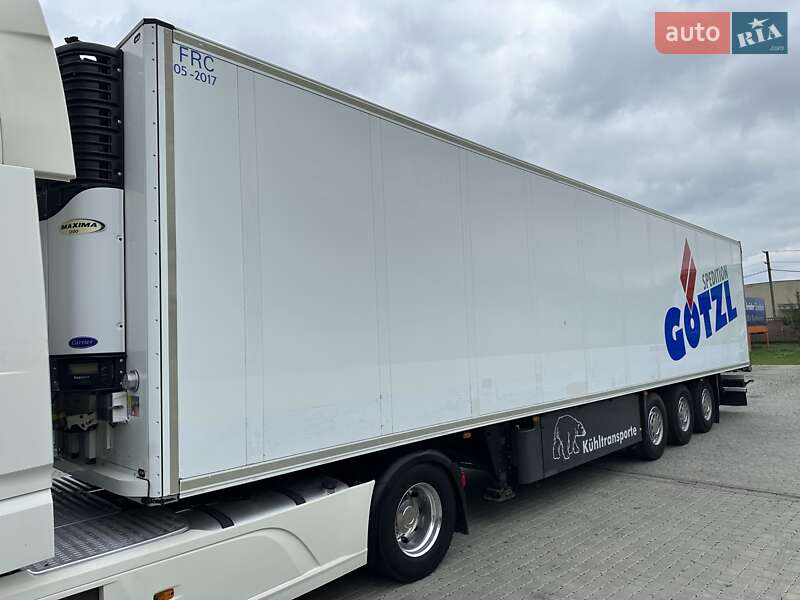 Рефрижератор полуприцеп Schmitz Cargobull SKO 24 2011 в Залещиках