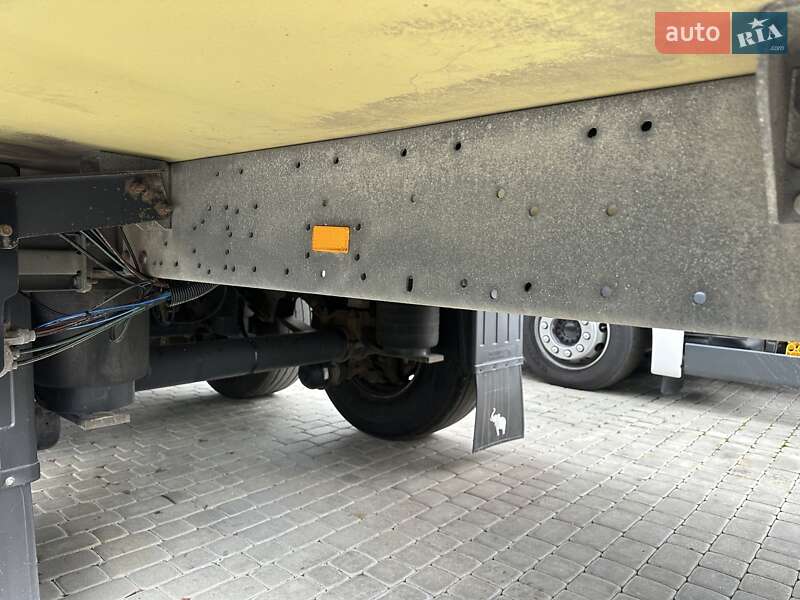 Рефрижератор полуприцеп Schmitz Cargobull SKO 24 2011 в Залещиках