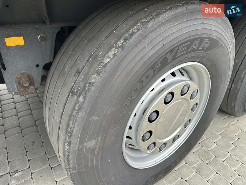 Рефрижератор полуприцеп Schmitz Cargobull SKO 24 2011 в Залещиках